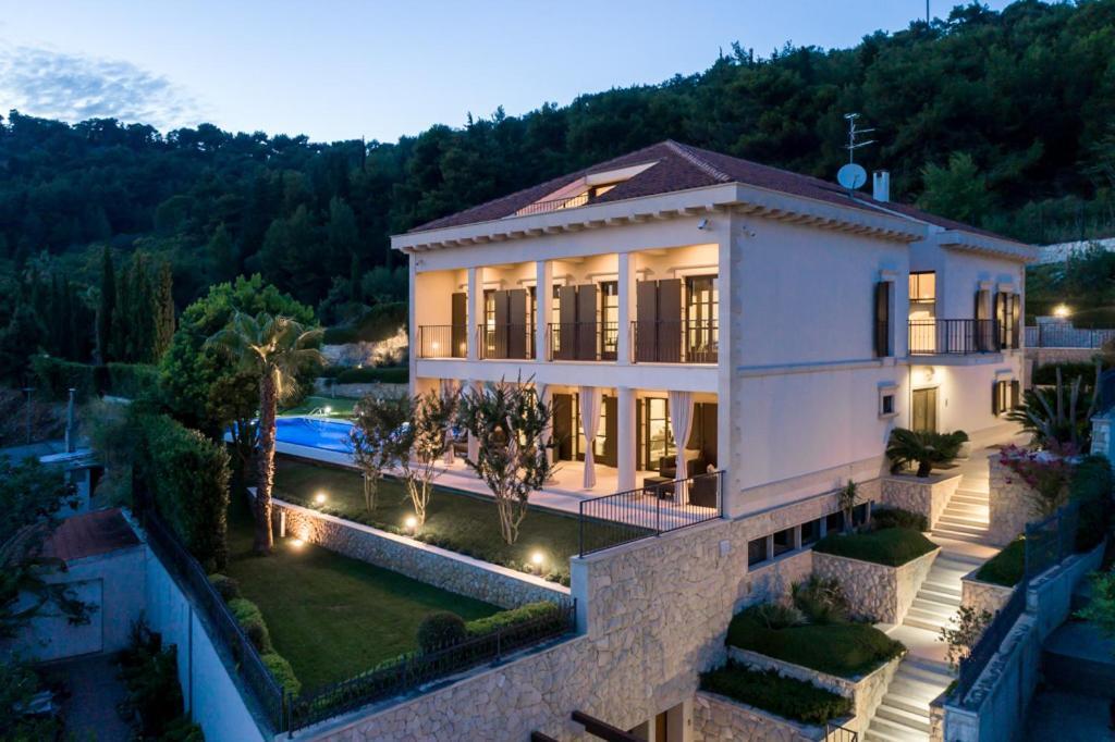 Exclusive Villa Marnano - Split Center Экстерьер фото